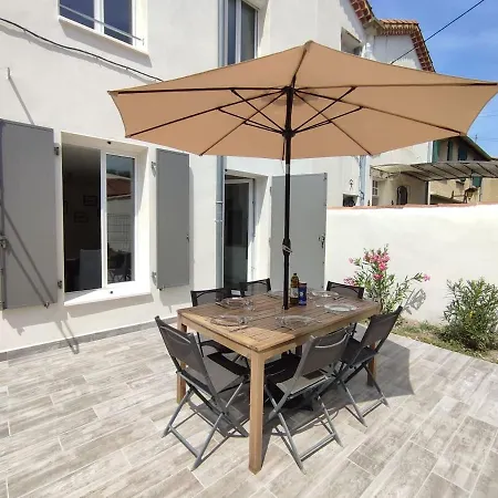 Maison Au Calme Avec Parking Proche Centre-ville Holiday home Orange (Vaucluse)